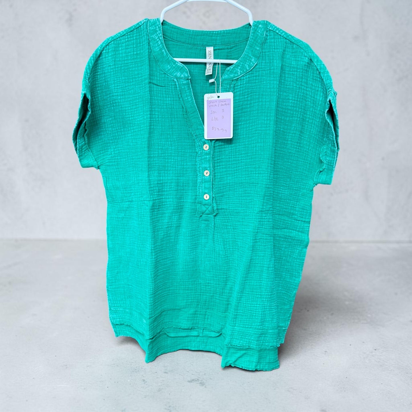 Zenana V Neck with buttons-green