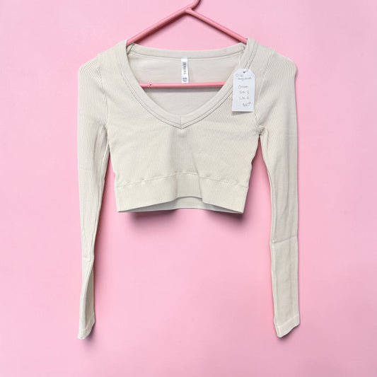 Zenana long sleeve crop white