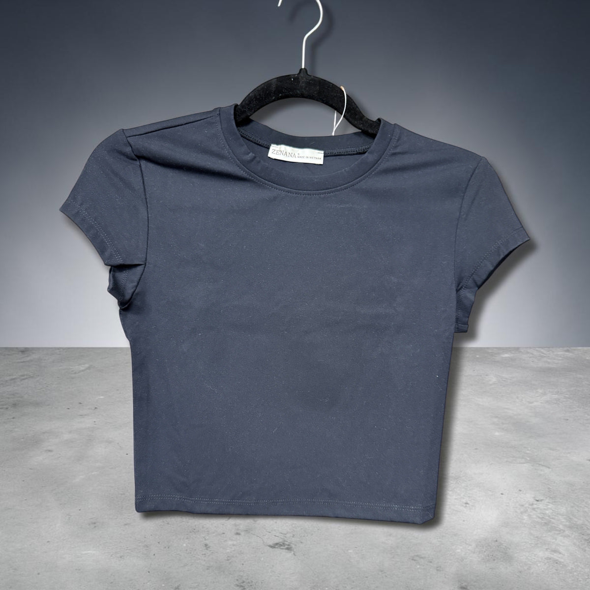 Zenana Crop Black